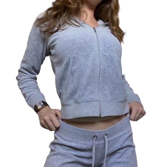 Juicy Couture Y2K 2000’s Light Grey Velour Hooded Zip Up Track Jacket Size Small - Picture 10 of 16